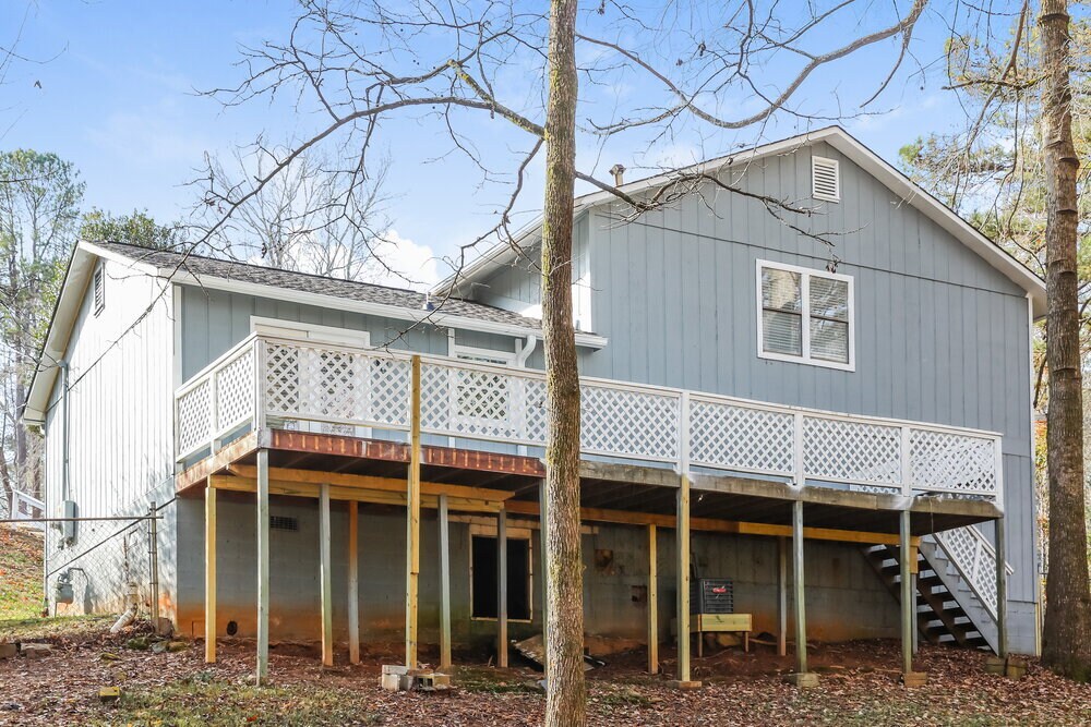 Building Photo - 4000 Chimney Ridge Way