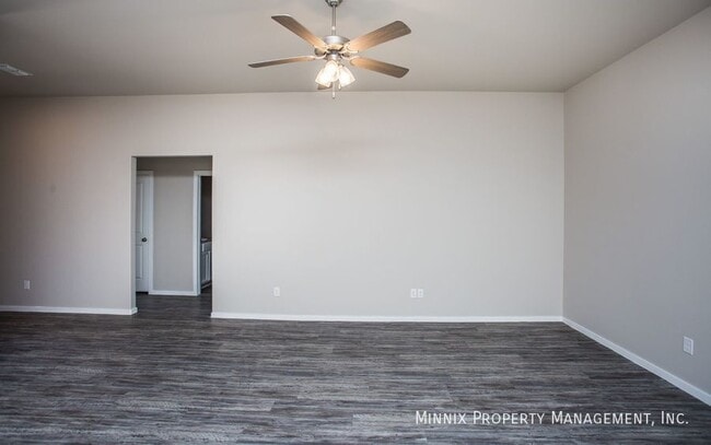 Building Photo - 921 Tulane St