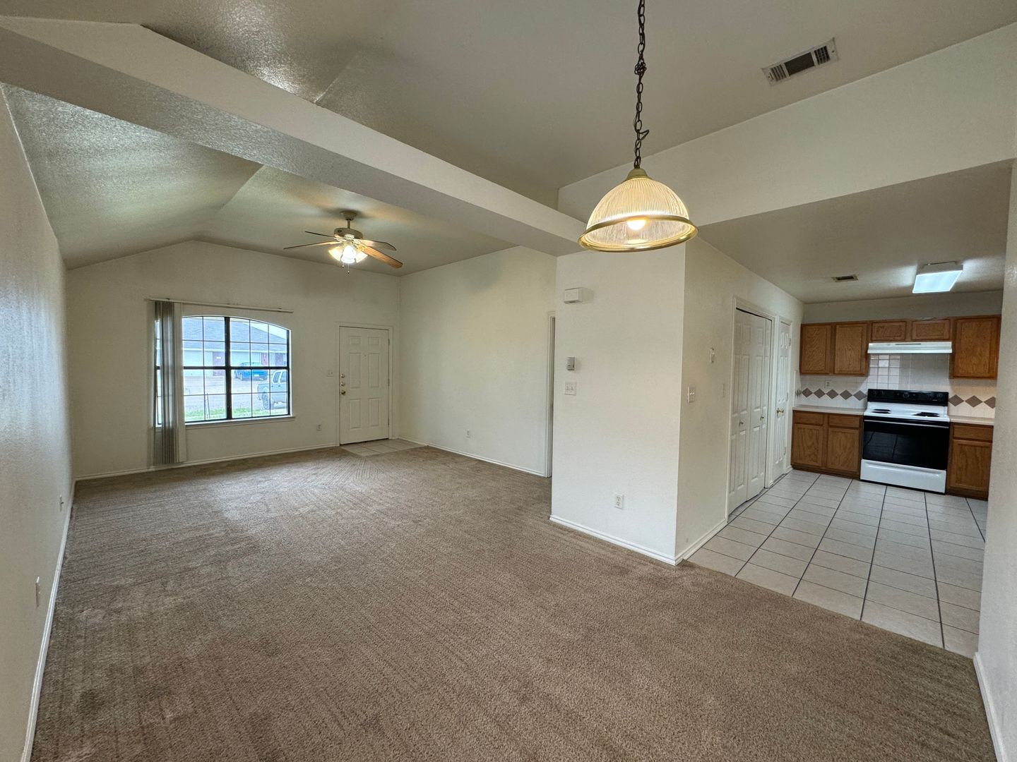 Building Photo - 5005 John David Dr