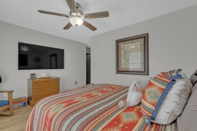 Building Photo - Call Sabrina Thomas at 757-767-0767 for more information