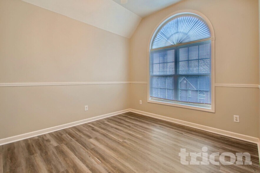 Building Photo - 1241 Andrew Donelson Dr