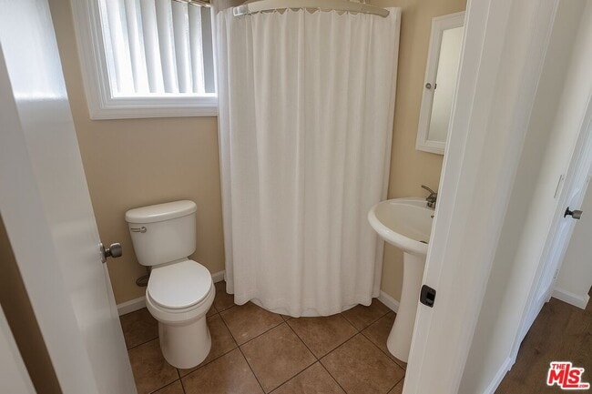 Building Photo - 7467 N Forbes Ave