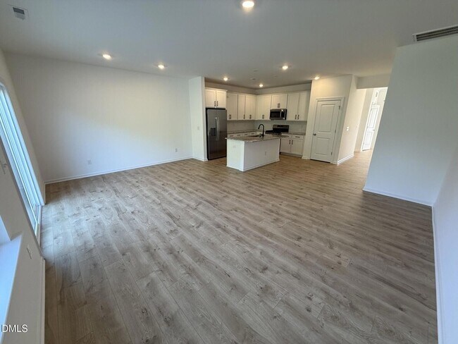 Building Photo - 337 Sweetbay Tree Dr
