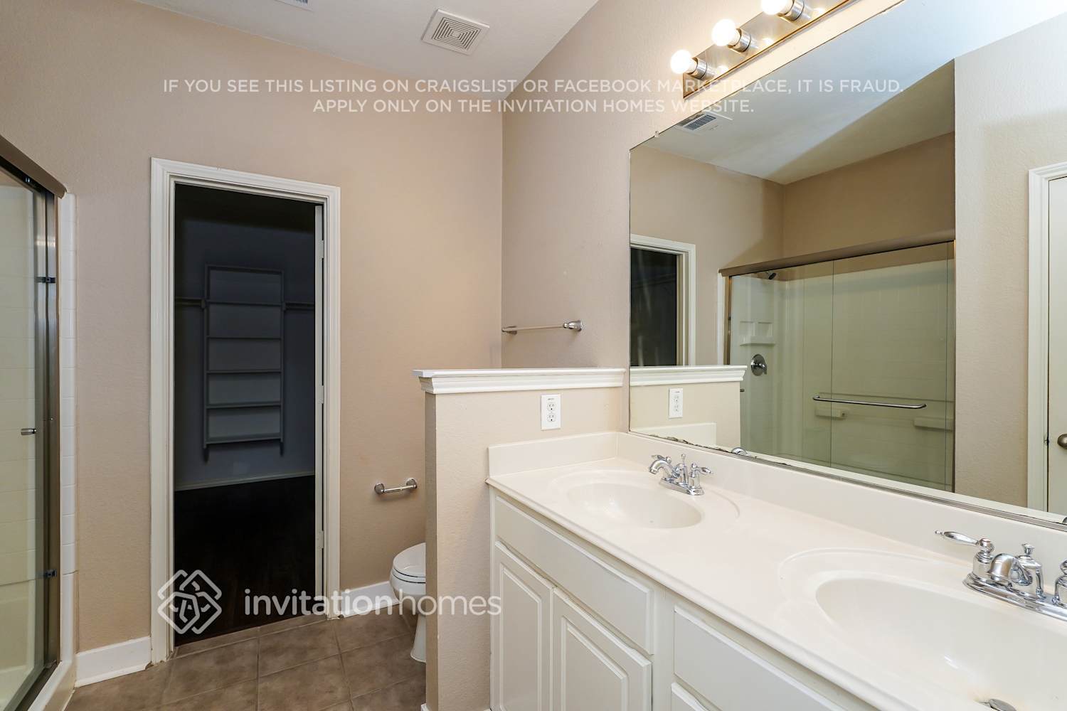 Building Photo - 12316 Coral Dr
