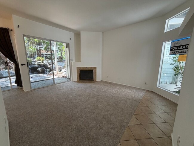Building Photo - COSTA MESA 2 BEDROOM, 2 BATHROOM CONDO $3,400 (BRISTOL & BAKER)