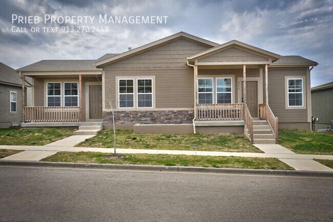 Primary Photo - Prairie Haven Duplex - Available January 19th