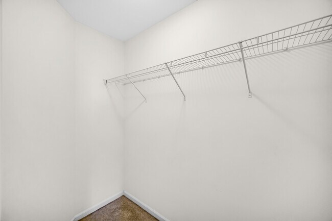 Building Photo - 4456 Monroe Ct