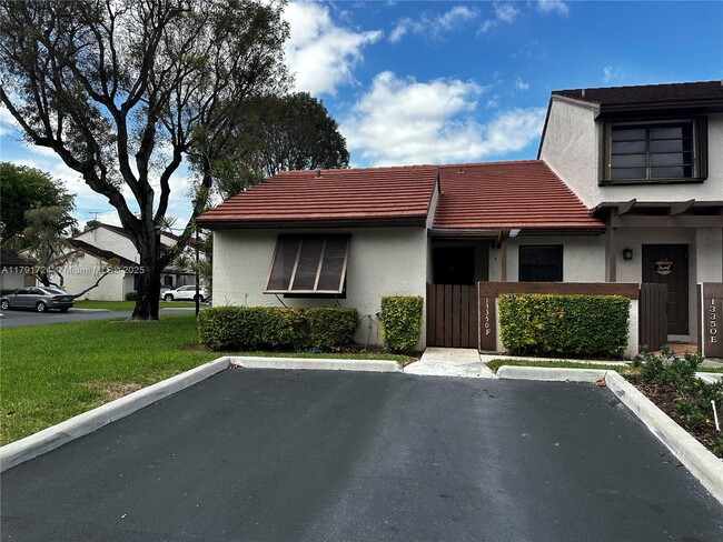 Primary Photo - 13350 SW 88th Terrace