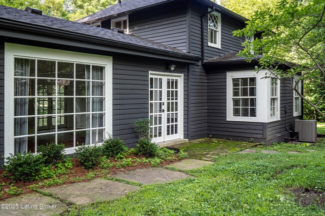 Building Photo - 1307 Glenbrook Rd