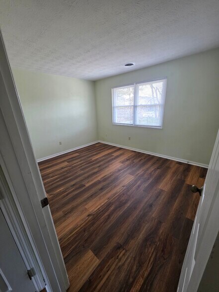 Bedroom 1 - 130 N Mechanic St