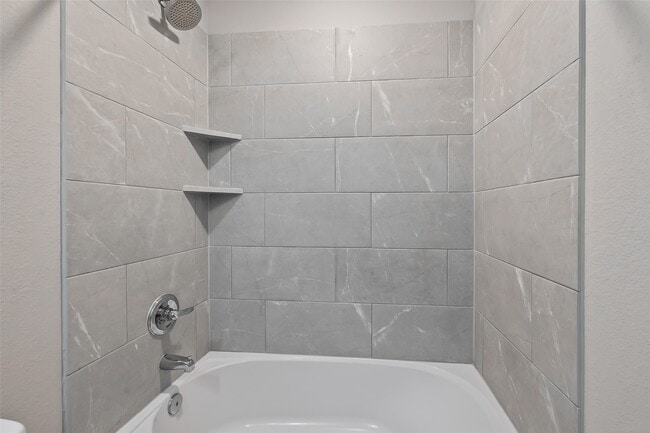 Building Photo - 151 Scenic Hills Ct