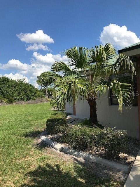 Building Photo - 25385 Sandhill Blvd