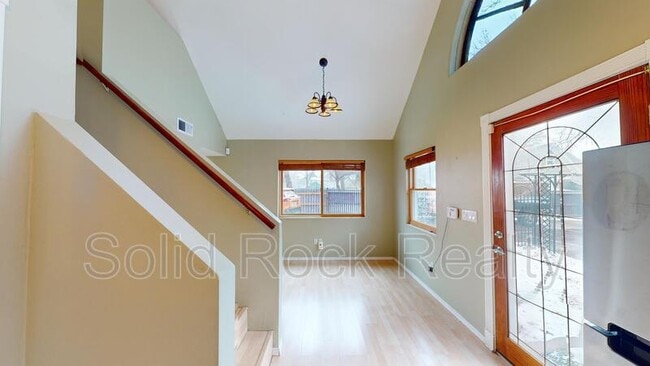 Building Photo - 1822 W Colorado Ave