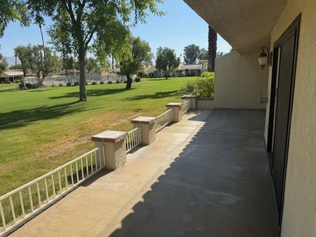 Building Photo - Palm Desert Resort Country Club