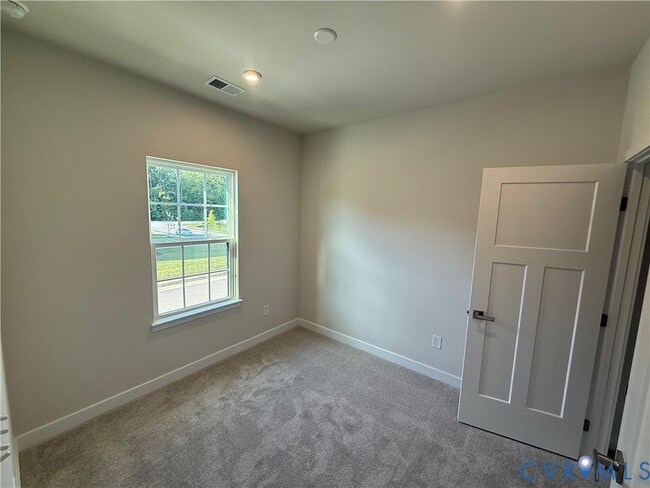 Building Photo - 1013 Arborway Ln