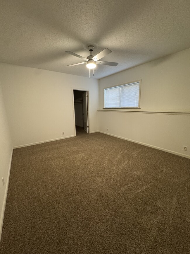 Building Photo - 725 Kiowa St