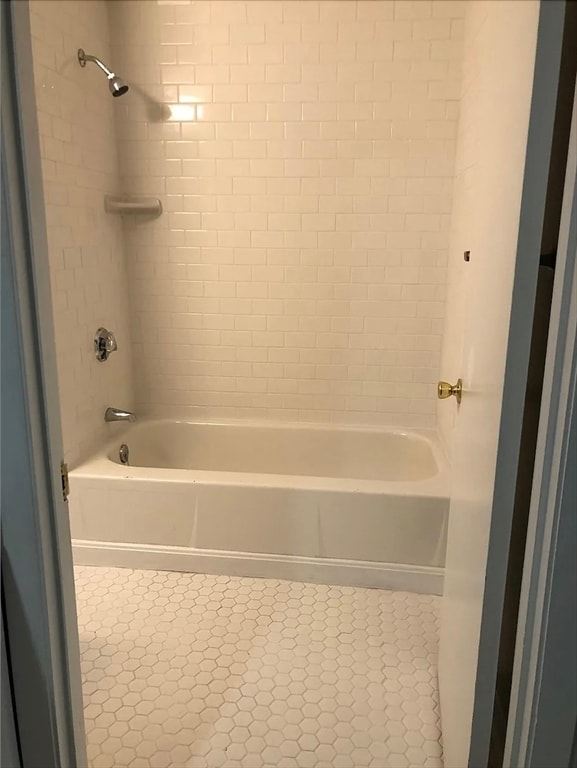 Building Photo - 314 E 8th St