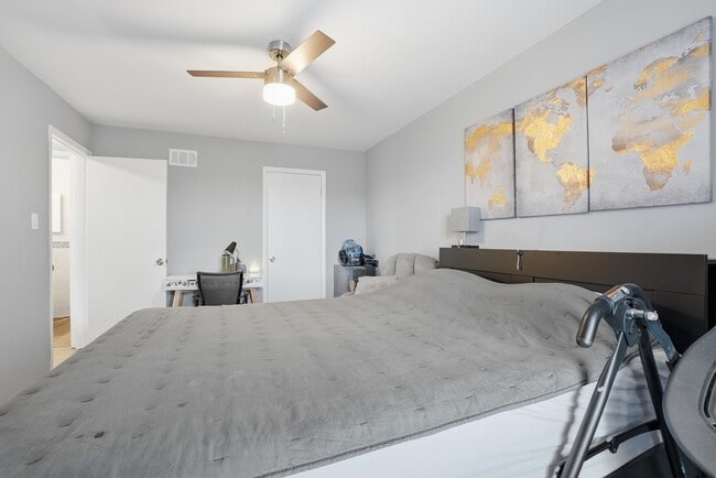 Building Photo - 12738 Kenneth Ave