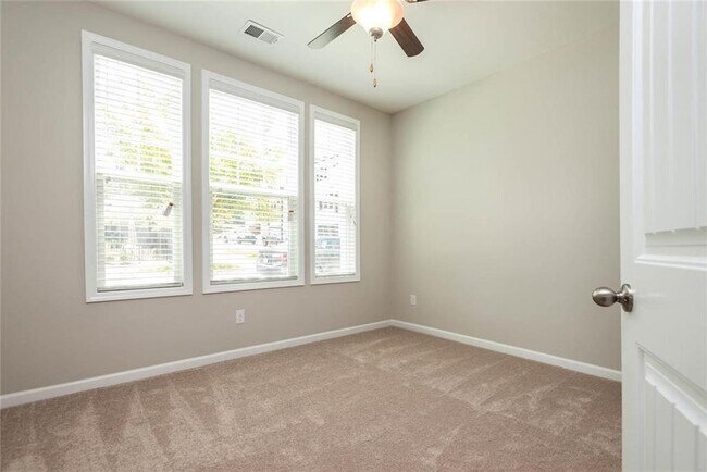 Building Photo - 503 Headwind Wy