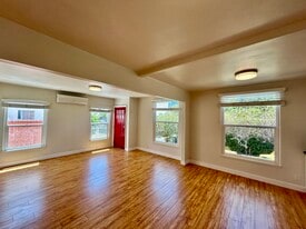 Building Photo - 1226 S Mullen Ave