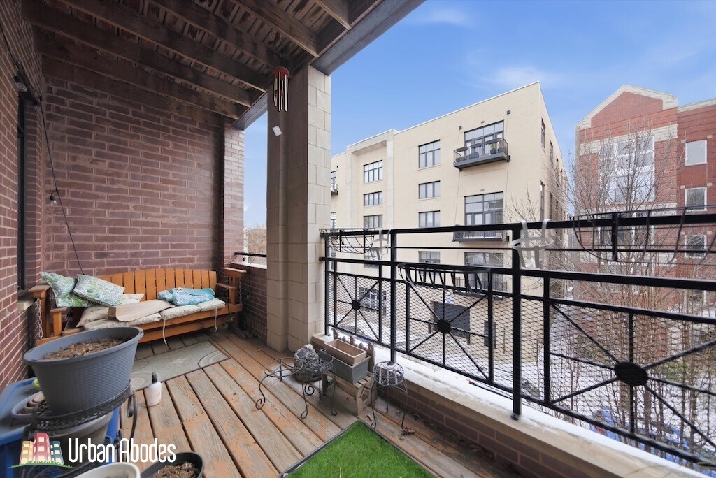 Building Photo - 2114 W Rice St