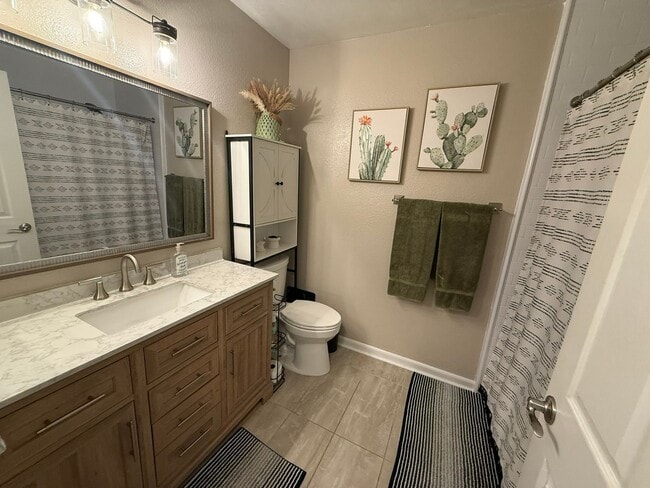 Building Photo - 2BR/1.5BA Condo in ALPINE available w/ 2 assigned parking spots!