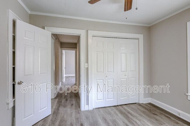 Building Photo - 3541 Mersington Ave