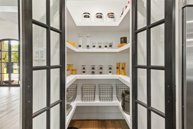 Building Photo - 37363 Masters Cir