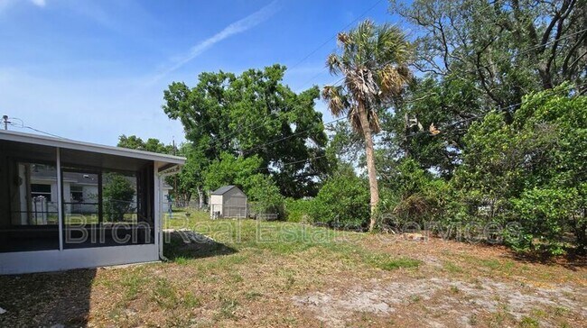 Building Photo - 2552 Chancery Dr