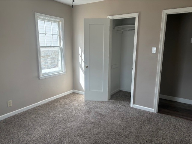 Building Photo - 720 E 15th St