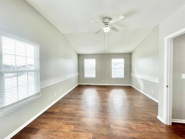 Building Photo - 602 Pearces Ford Rd