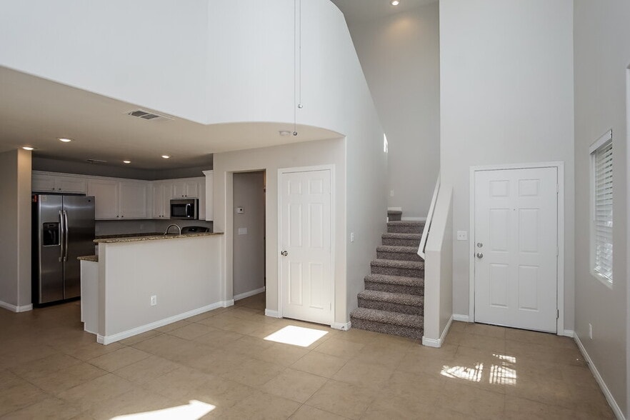 Building Photo - 1136 Lilac Charm Ave