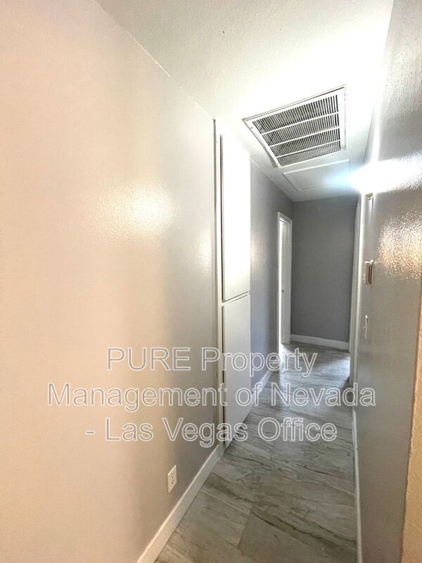 Building Photo - 5934 Via La Contera Dr