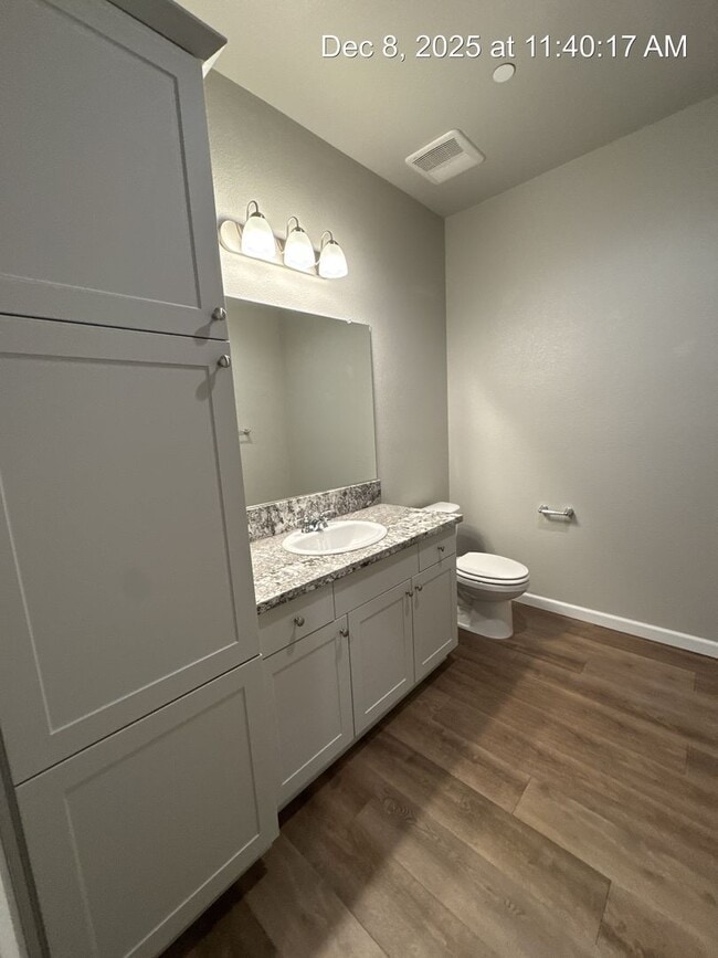 Building Photo - 4319