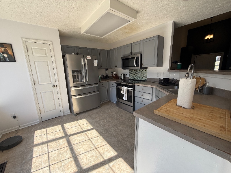 Building Photo - 669 Granwood Blvd