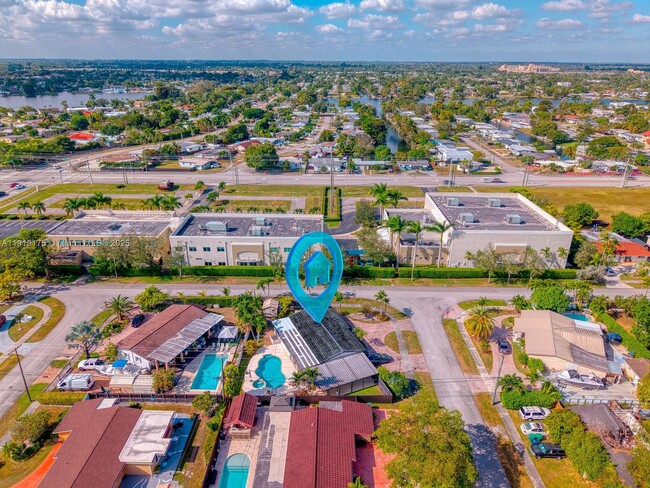 Building Photo - 10520 SW 46th Terrace