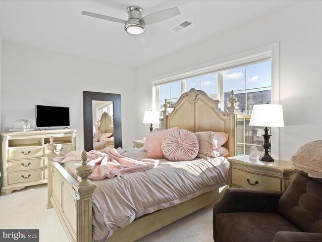 Building Photo - 100 St Ives Pl