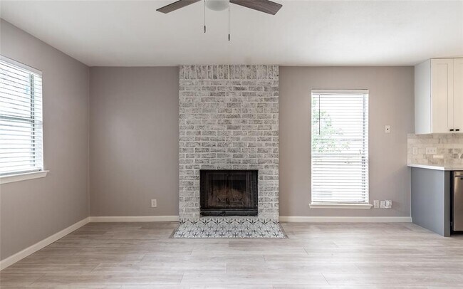 Building Photo - 1505 Cinnamon Path