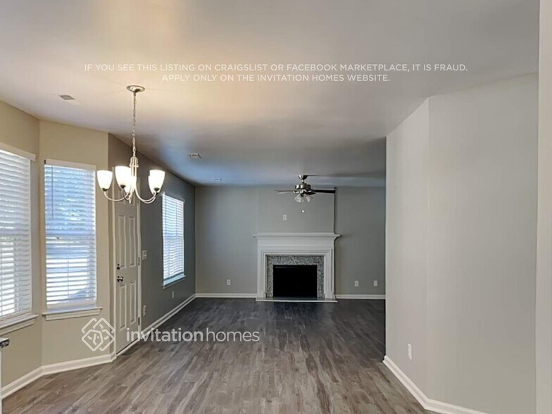 Building Photo - 474 Carlisle Dr