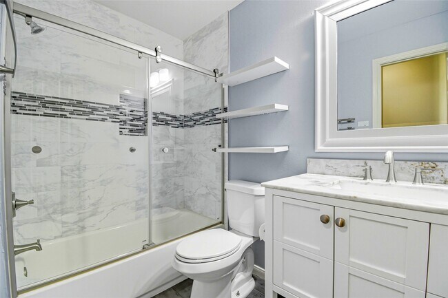 Building Photo - 15522 Valley Plum Ct