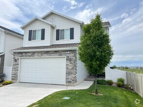 Building Photo - 1716 W Parkview Dr