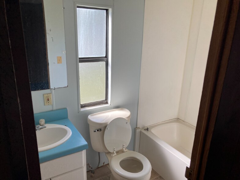 Building Photo - 2800 Kynesville Rd