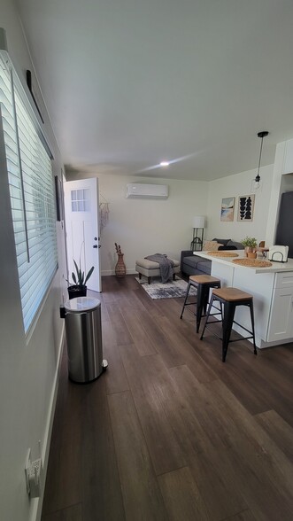 Building Photo - 2119 Las Colinas Ave