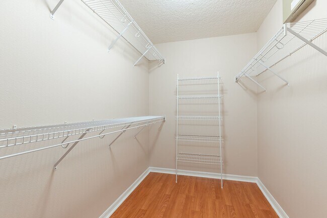 Building Photo - Lake Nona Preserve 3 bdrm townhome ready f...