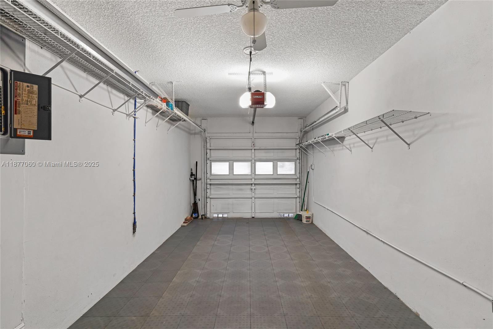 Building Photo - 344 NW 94th Ter