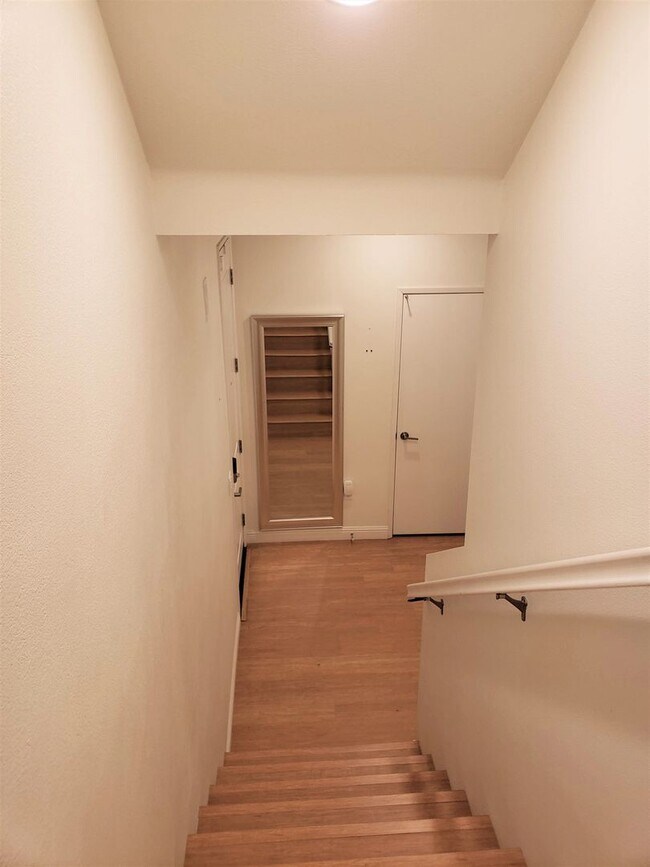 Building Photo - Otay Mesa: 2bd/3.5ba Playa Del Sol Multi Level Townhome