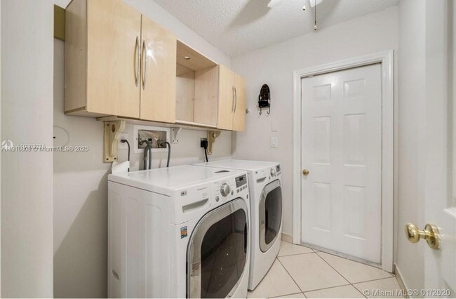 Building Photo - 20421 SW 1st St