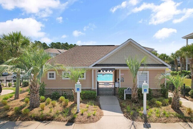 Building Photo - 6253 Catalina Dr