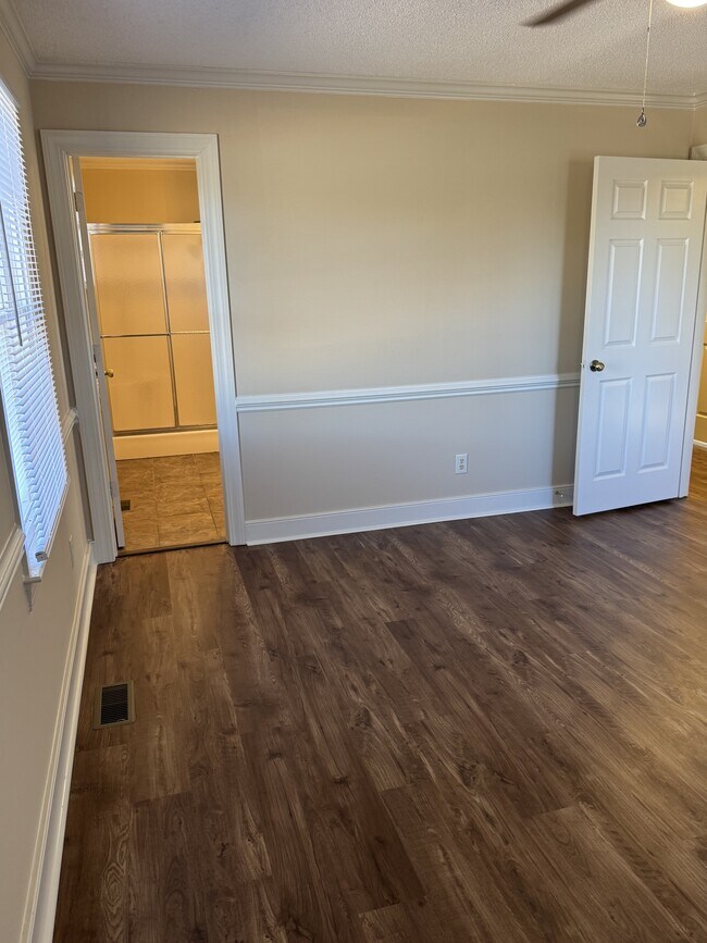 Building Photo - 3564 Mills Rd