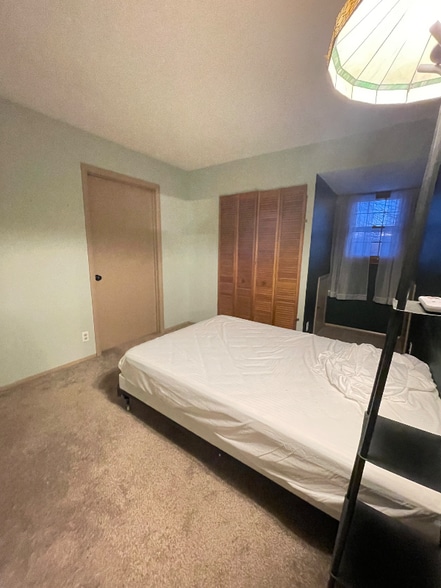 Building Photo - 53 Hortons Rd